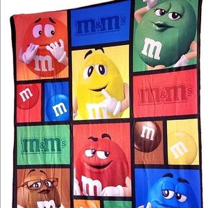 M&M WORLD brand new blanket
